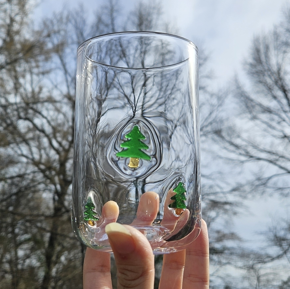 Super Cute Christmas Tree Charm Glass Tumbler Clear With Green Trees